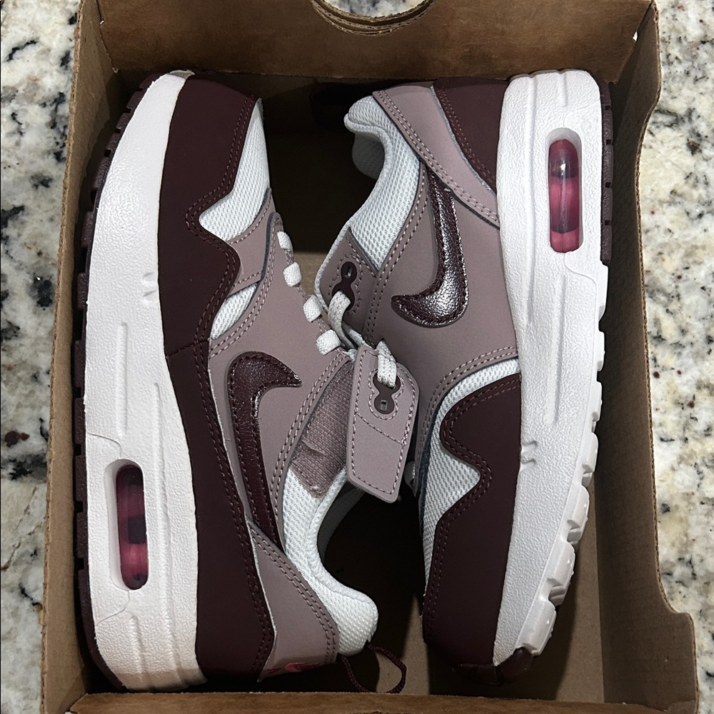 SZ 13C Kids Nike Air Max Sneakers in Maroon and White